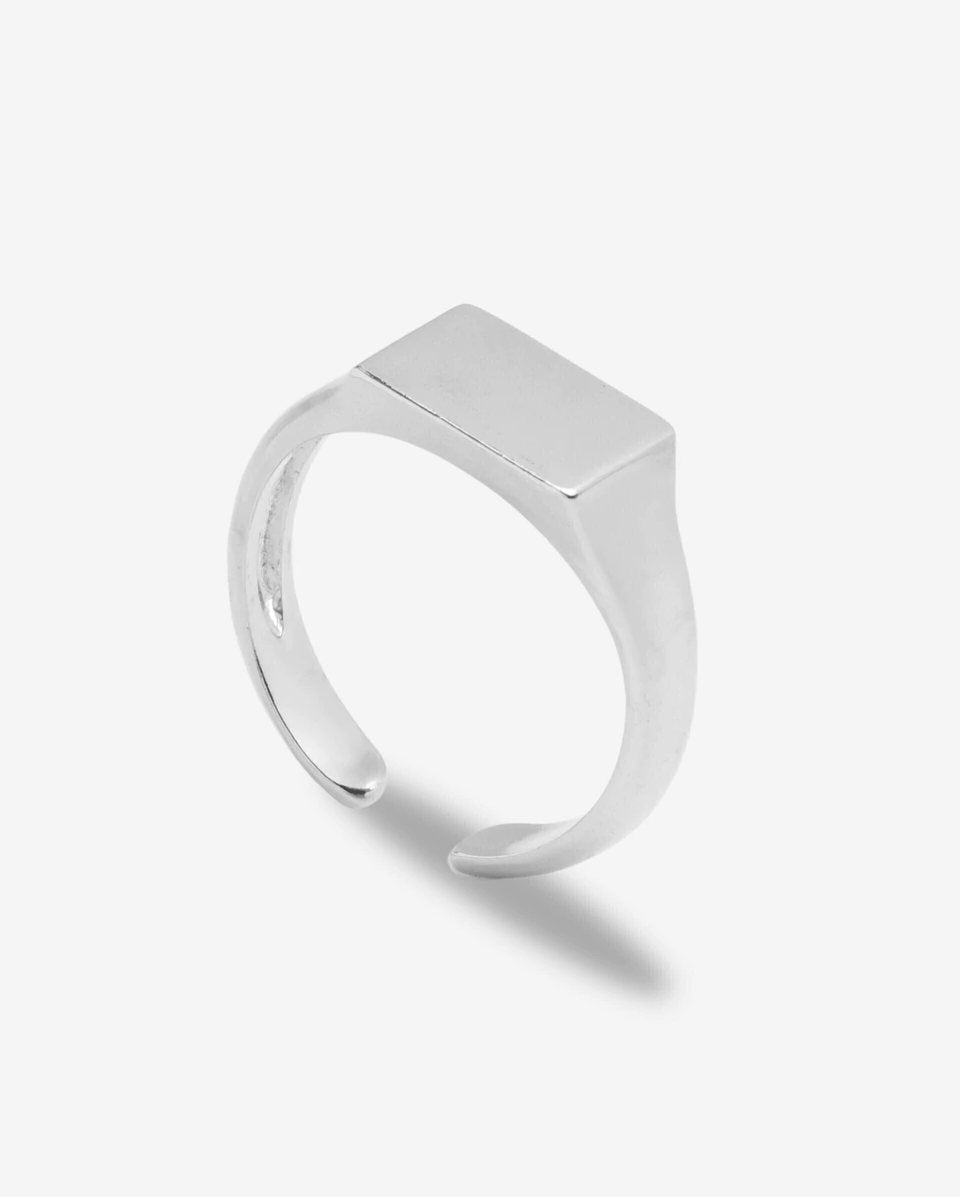 Velmont Minimal Rectangle Ring, product photo